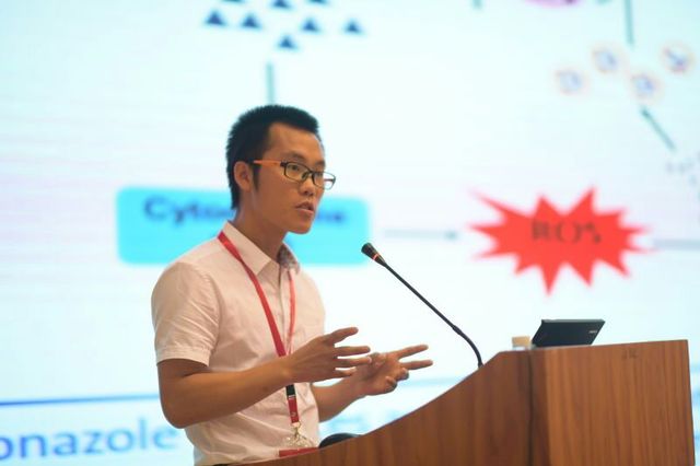 王魁博士在大会上作报告